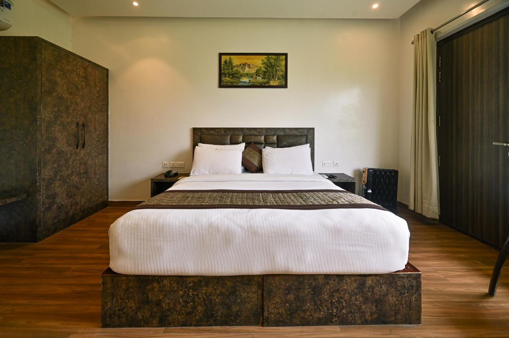 Aavaas Hill Resort Lansdowne Zewnętrze zdjęcie